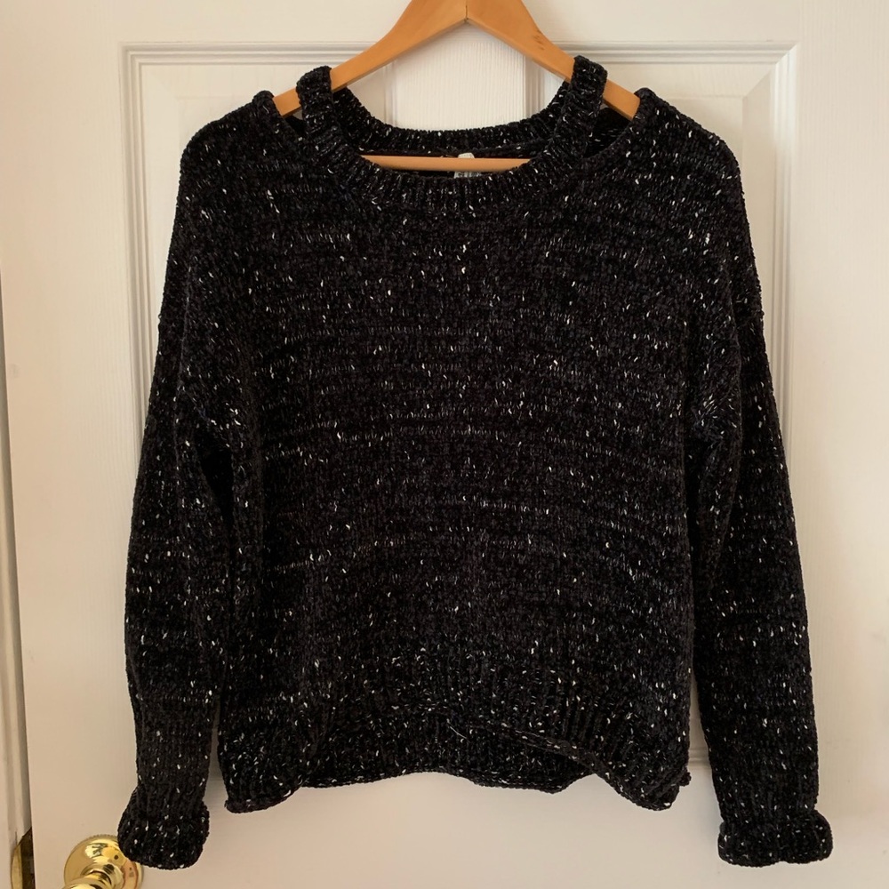 Mudd sweater